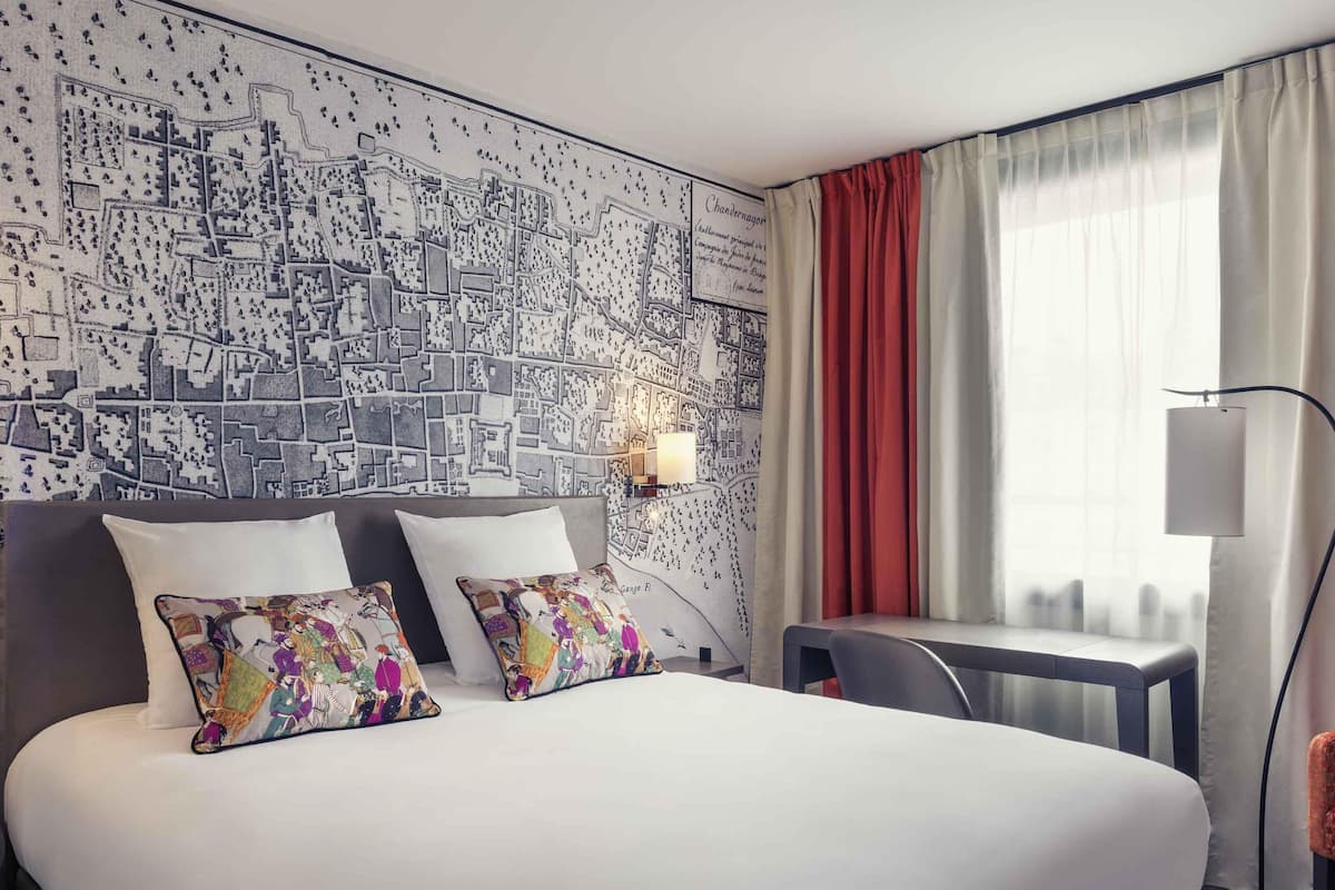 Standard Double Room, 1 Double Bed | Premium bedding, in-room safe, desk, blackout curtains