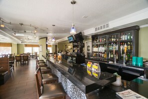 Bar (on property) - San Mateo SFO Airport Hotel (San Mateo)