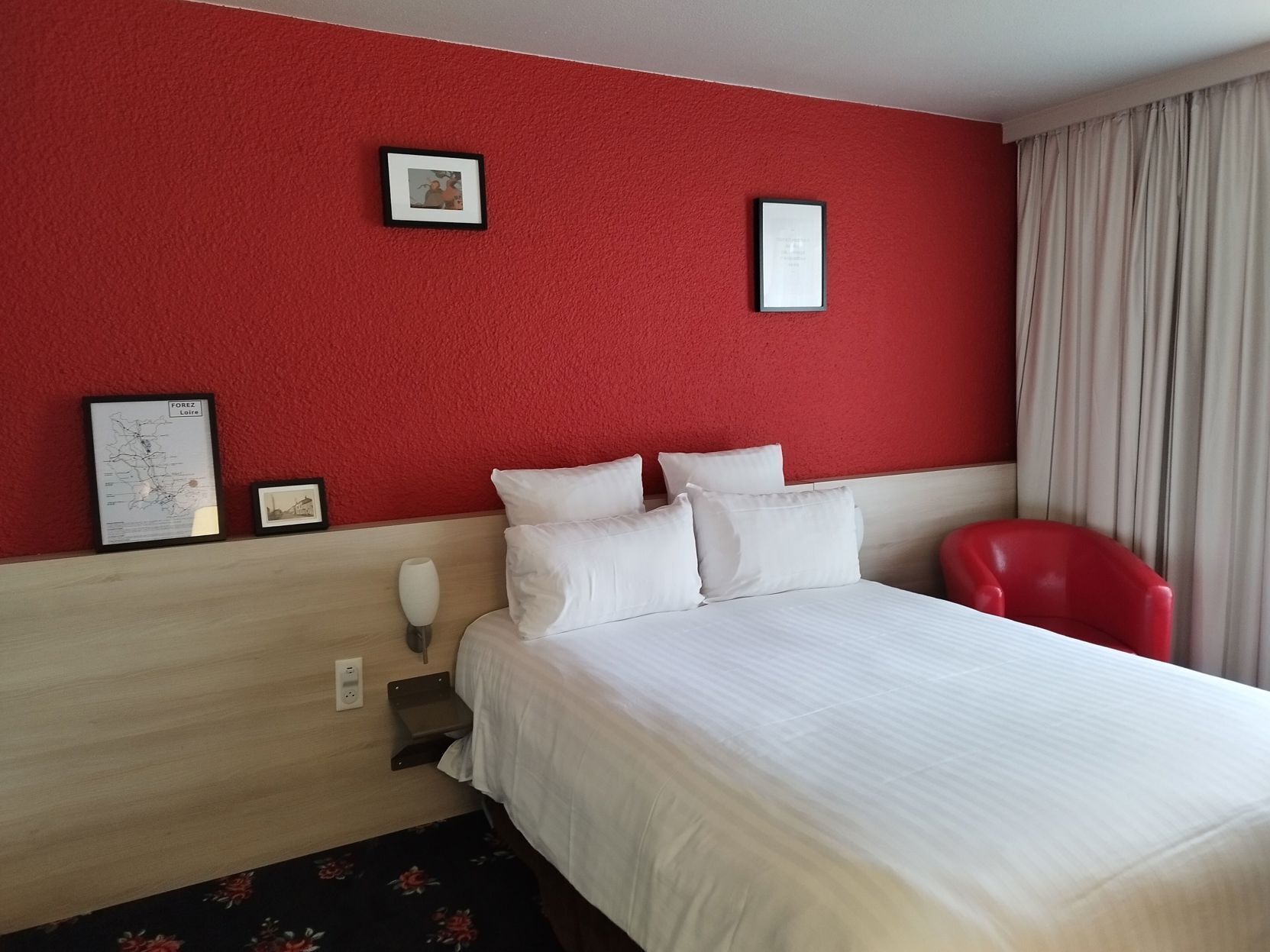 In-room safe, desk, blackout drapes, soundproofing