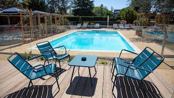 Piscine extérieure (ouverte en saison)