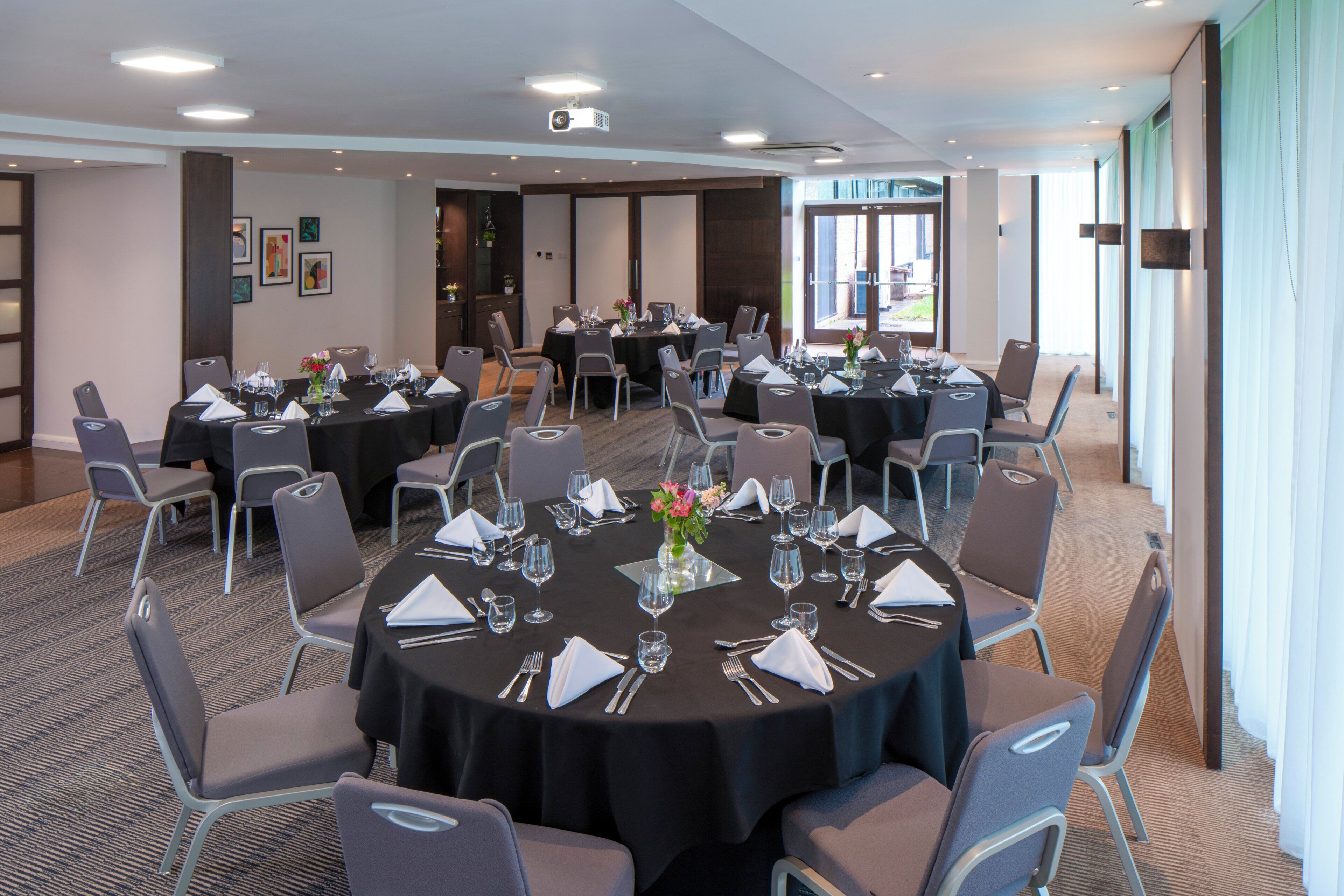 Photo - Holiday Inn Bristol-Filton by IHG