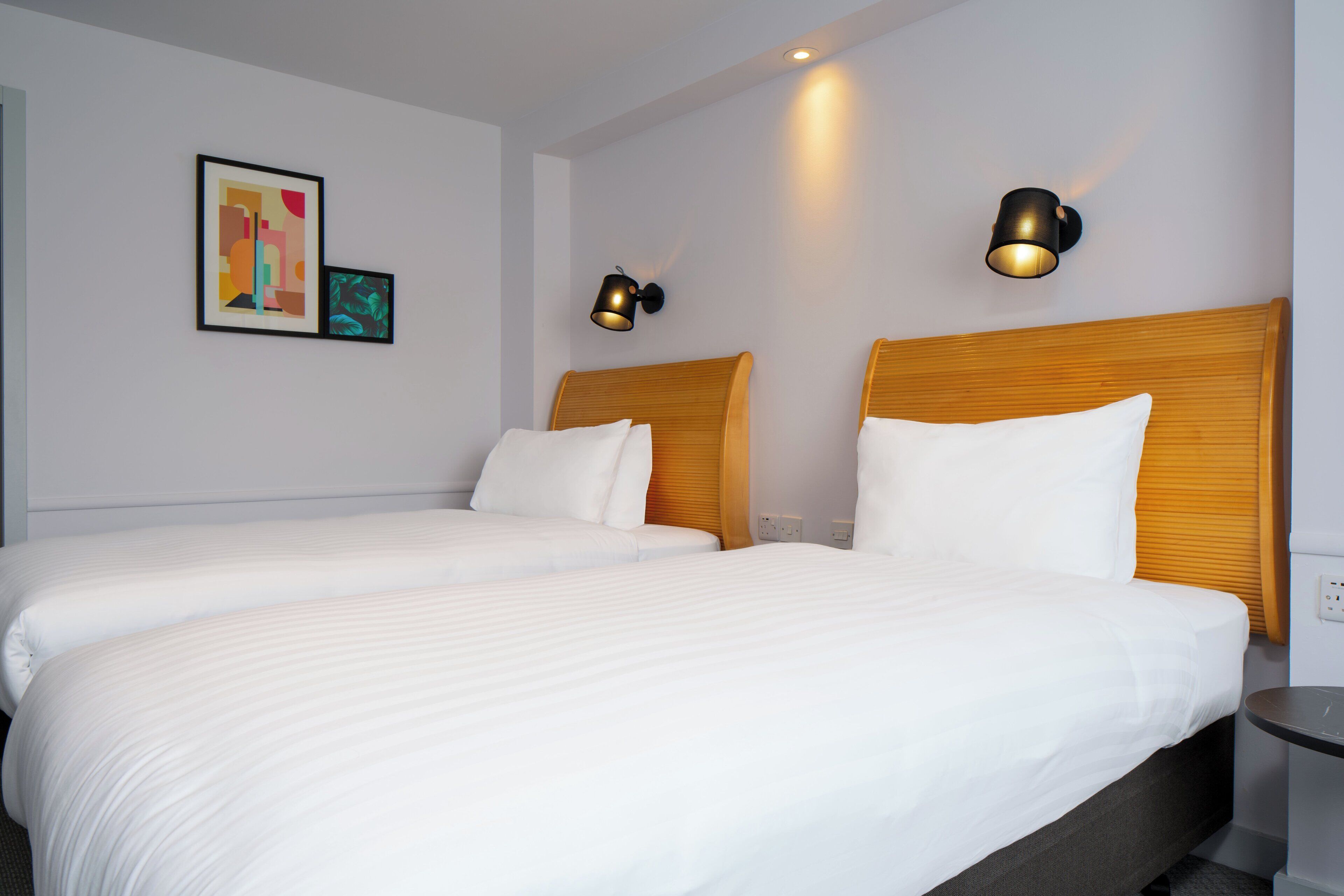 Standard Room, 2 Twin Beds | Desk, laptop workspace, blackout drapes, iron/ironing board