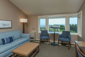 Deluxe Room, 1 Queen Bed with Sofa bed | Iron/ironing board, free cribs/infant beds, free WiFi, bed sheets