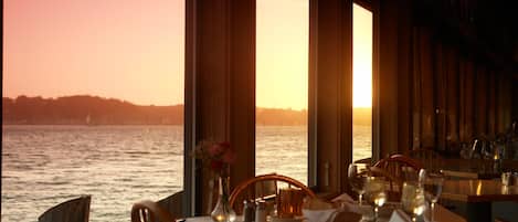 Breakfast, lunch, dinner served; beach views