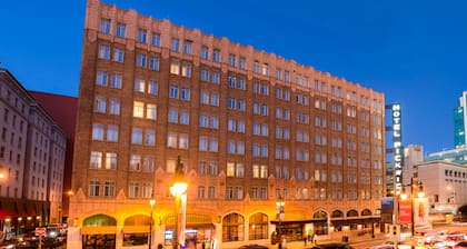 The Pickwick Hotel
