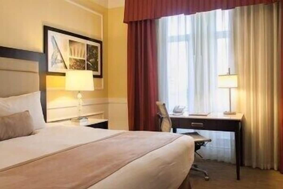 1 bedroom, premium bedding, down comforters, pillowtop beds