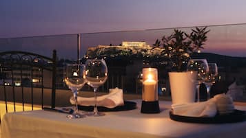 2 restaurants, breakfast, lunch, dinner served; Mediterranean cuisine