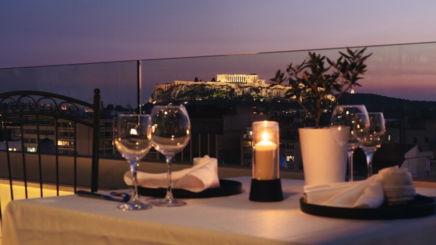 Titania Hotel