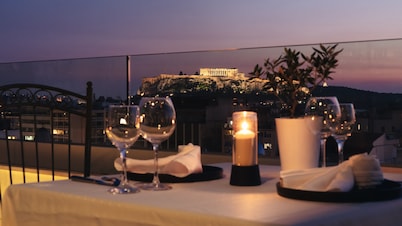 Titania Hotel