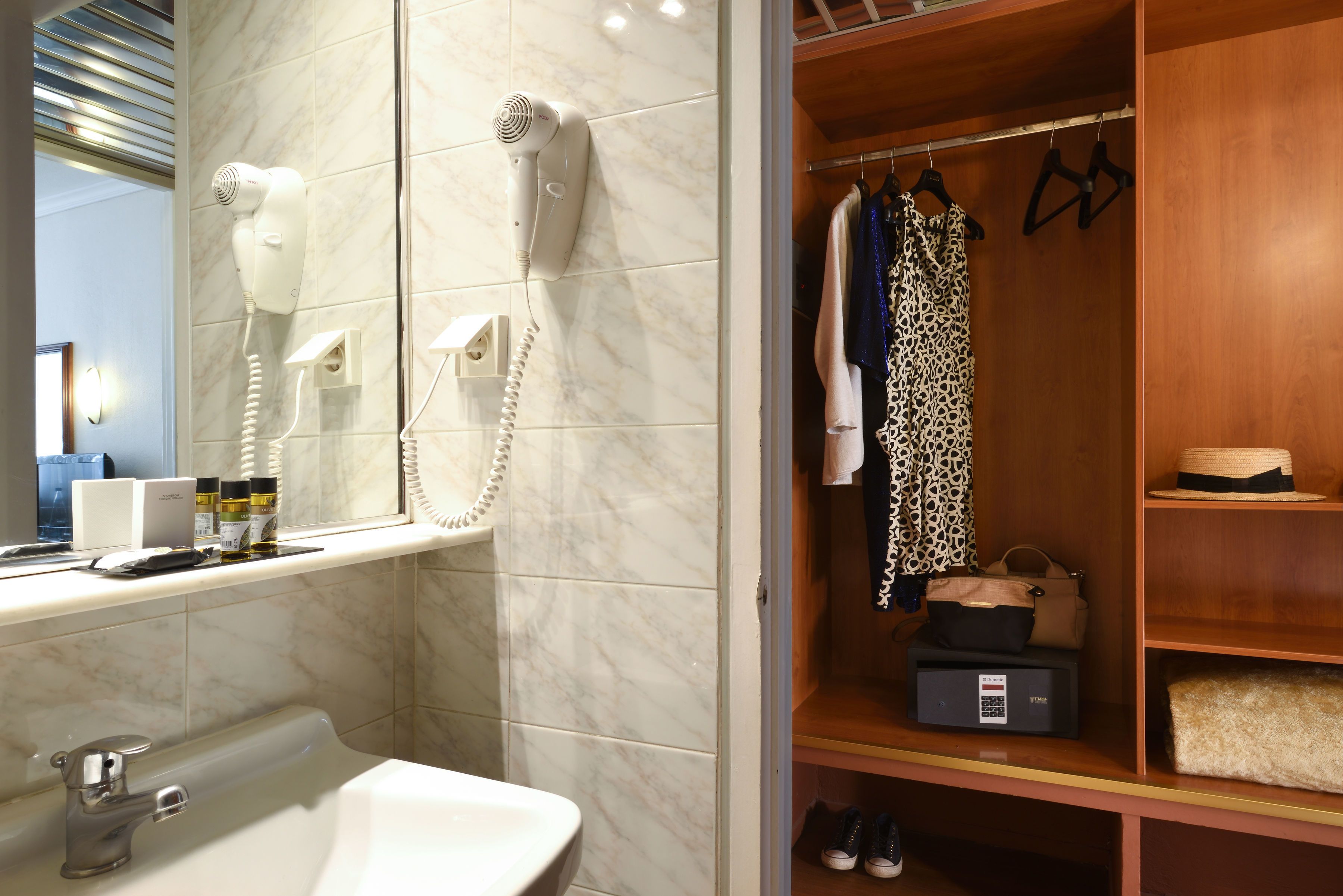 Foto - Titania Hotel