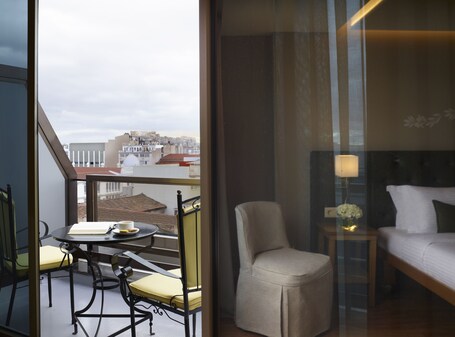 Titania Hotel - Image 42
