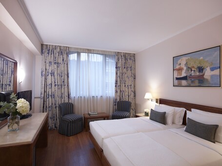 Titania Hotel - Image 79