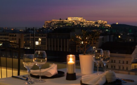Titania Hotel - Image 15