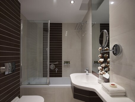 Titania Hotel - Image 35
