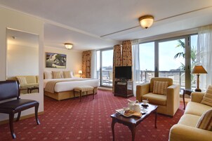 Junior Suite Acropolis View | 미니바, 객실 내 금고, 책상, 암막 커튼