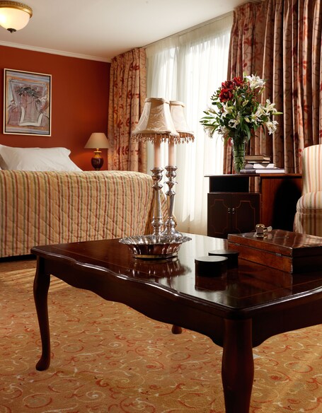 Titania Hotel - Image 68