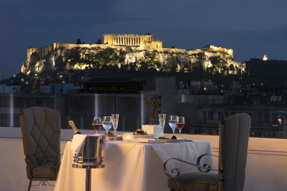 Titania Hotel