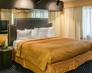 Standard Room, 1 King Bed with Sofa bed, Non Smoking | 1 bedroom, desk, iron/ironing board, free WiFi