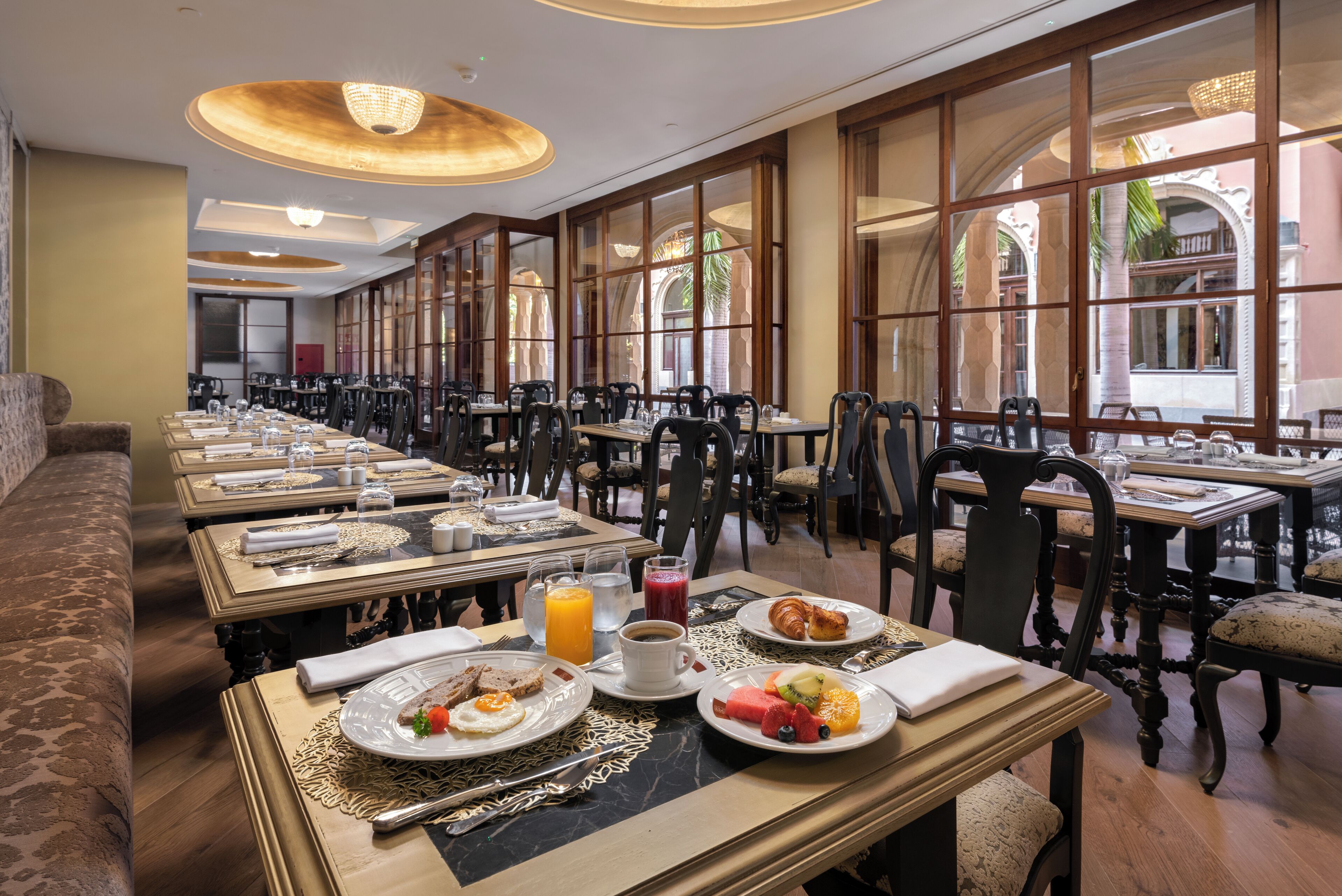 daily buffet breakfast (eur 27 per person)