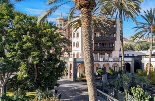 Facciata della struttura