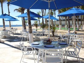 2 restaurants, local and international cuisine