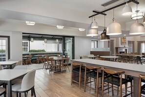 Restaurant - Fairfield Inn & Suites San Diego Old Town (San Diego)