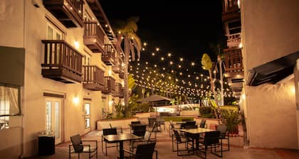 Fairfield Inn & Suites San Diego Old Town