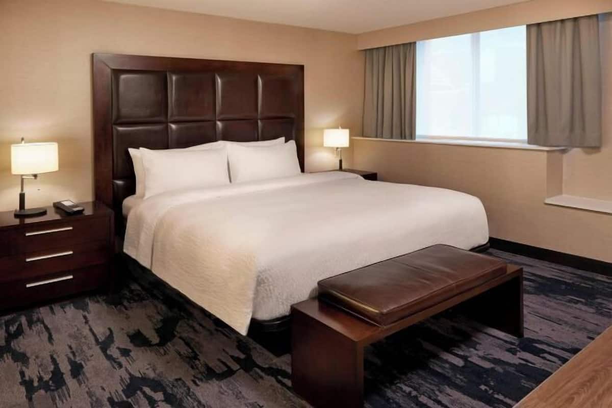1 bedroom, in-room safe, desk, blackout drapes