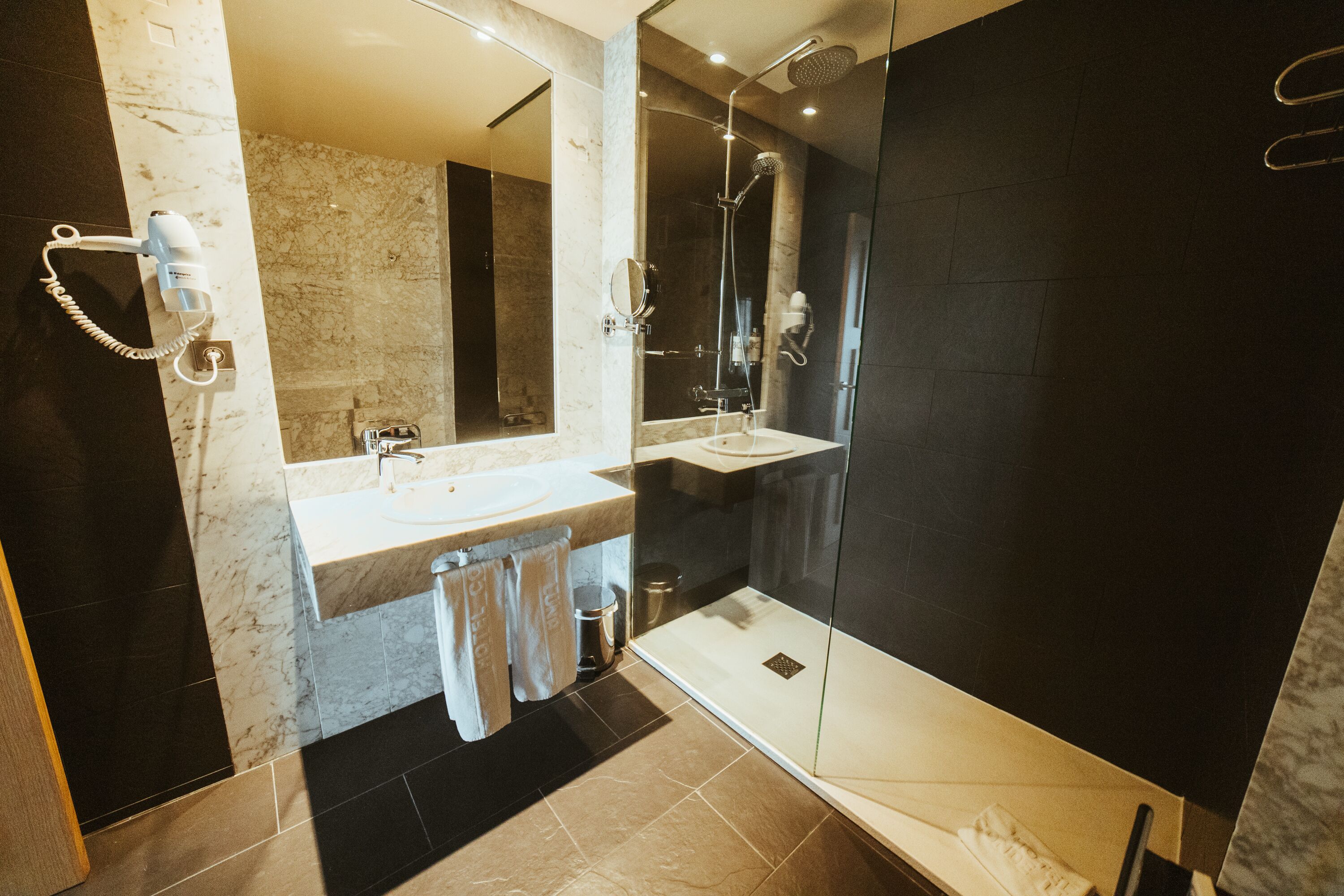 Foto - Barceló León Conde Luna