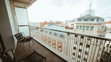 Deluxe suite | 1 slaapkamer, luxe beddengoed, een minibar, een kluis op de kamer