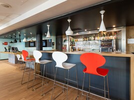 Bar (en el alojamiento)