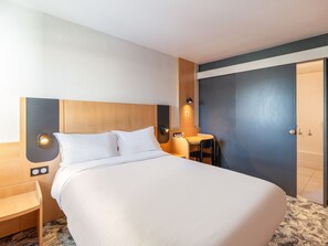 Double Room, Accessible, Non Smoking (Disability) | Premium bedding, pillow-top beds, desk, laptop workspace - B&B HOTEL Lyon Eurexpo Bron (Bron)