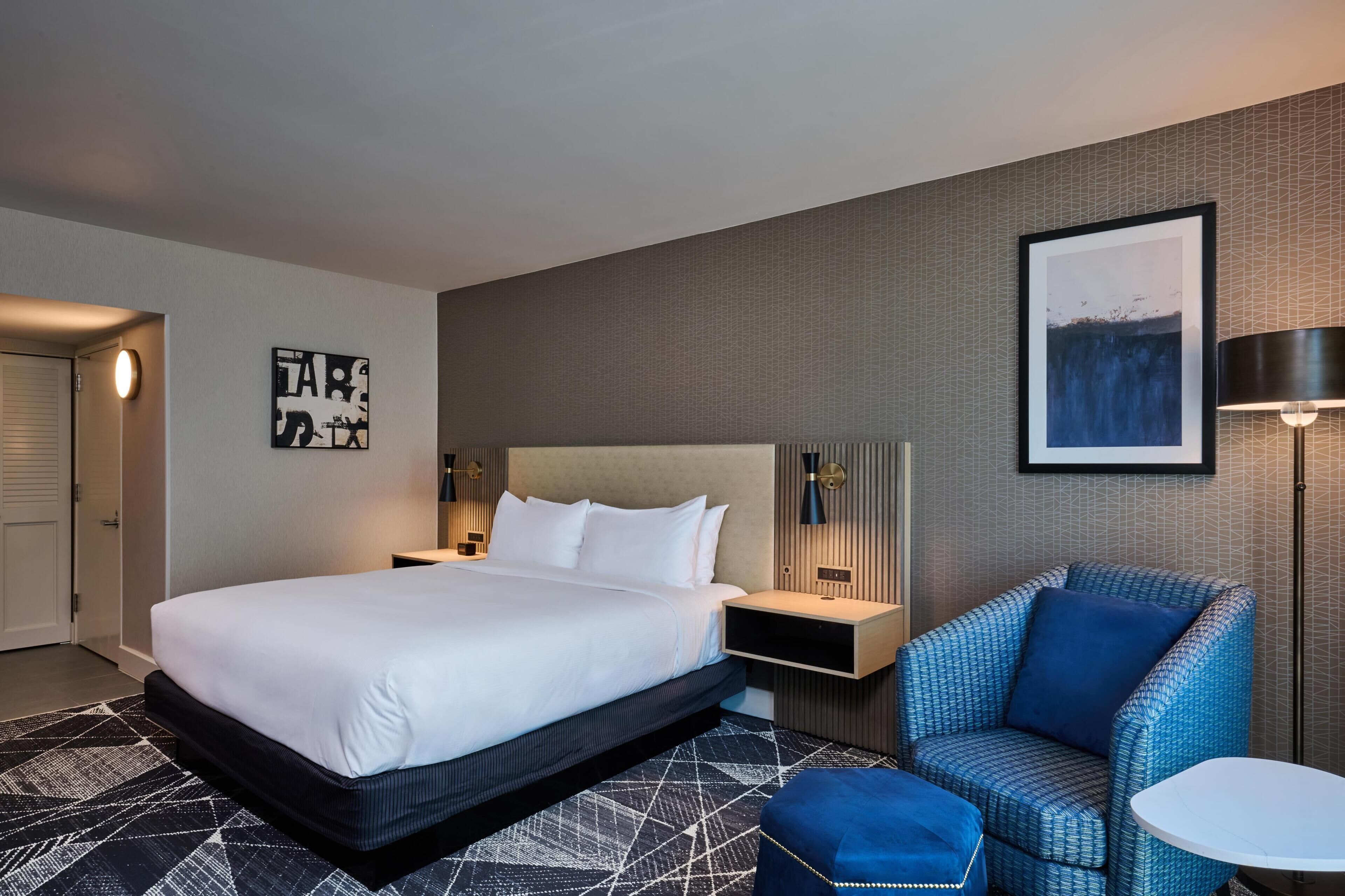 Premium bedding, pillowtop beds, in-room safe, desk