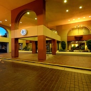 Doubletree by Hilton Newark - Fremont