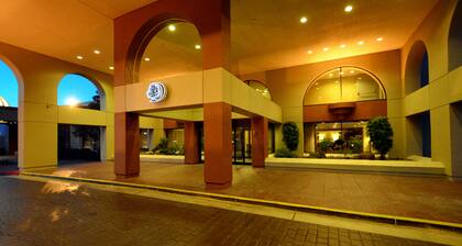 Doubletree by Hilton Newark - Fremont