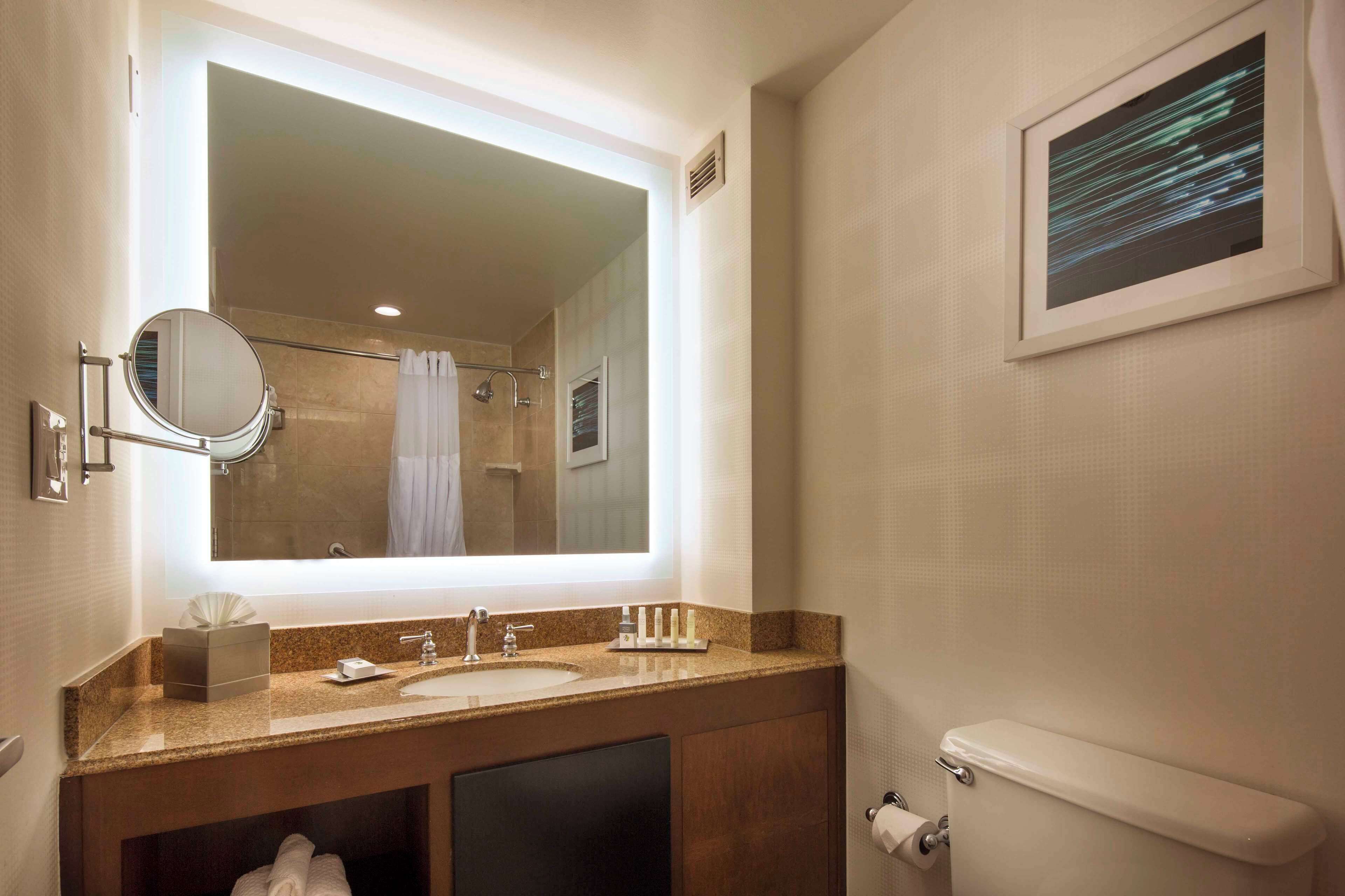 combined shower/bathtub, free toiletries, hair dryer, towels