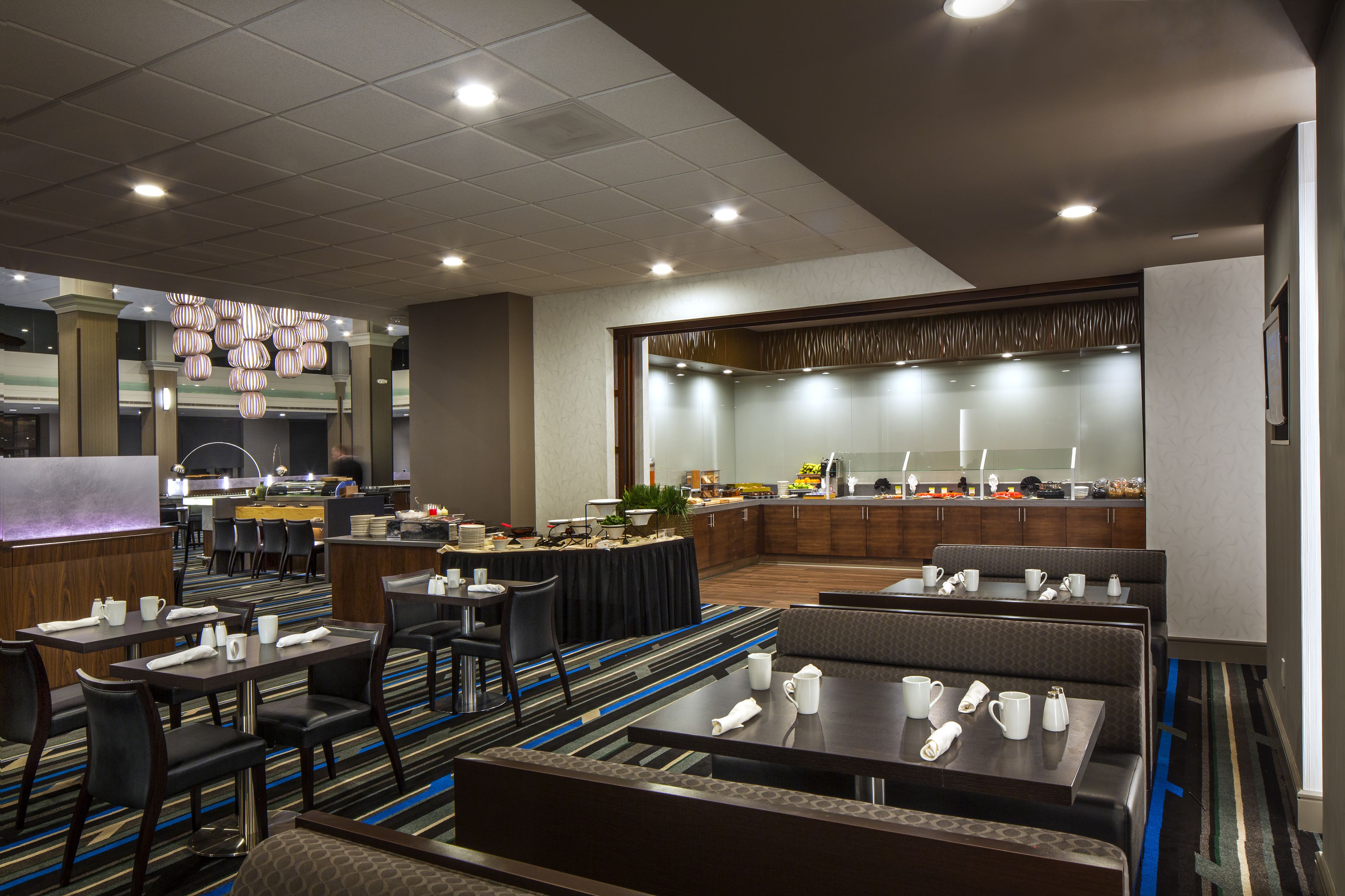 Bữa sáng đầy đủ hàng ngày với phụ phí nhỏ 