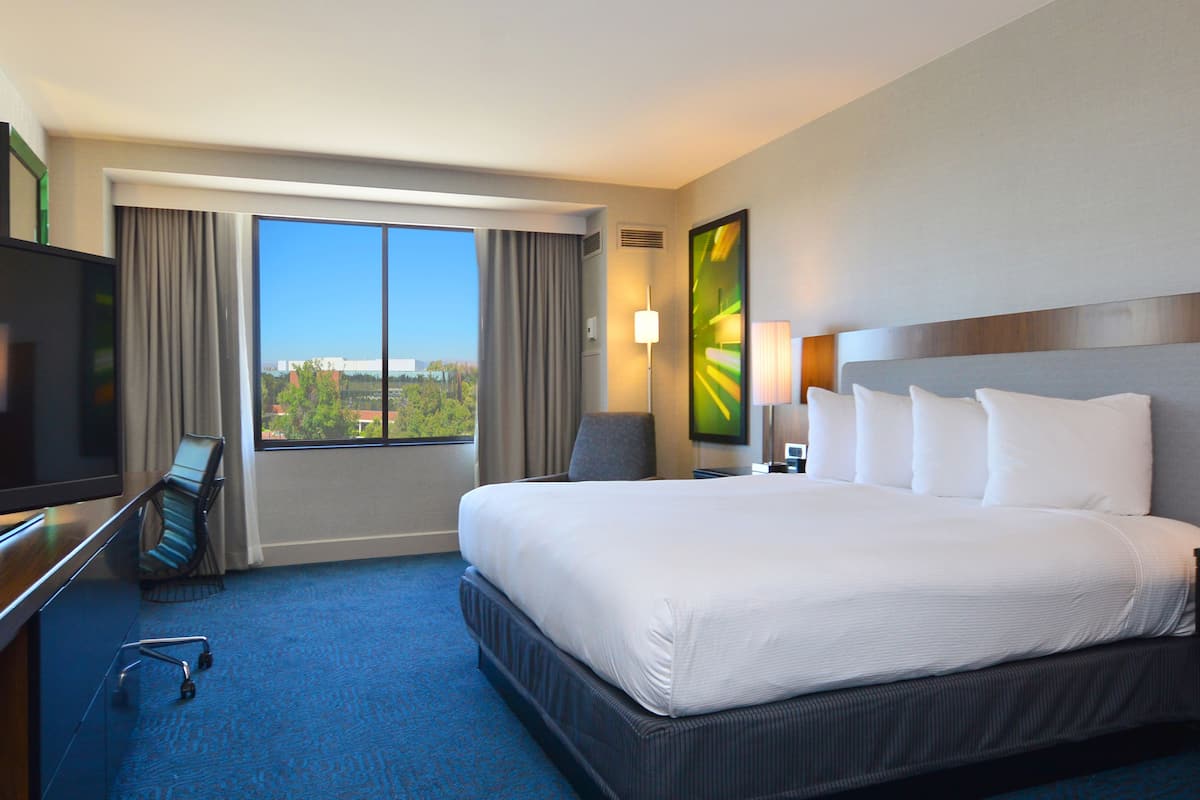 Premium bedding, pillowtop beds, in-room safe, desk