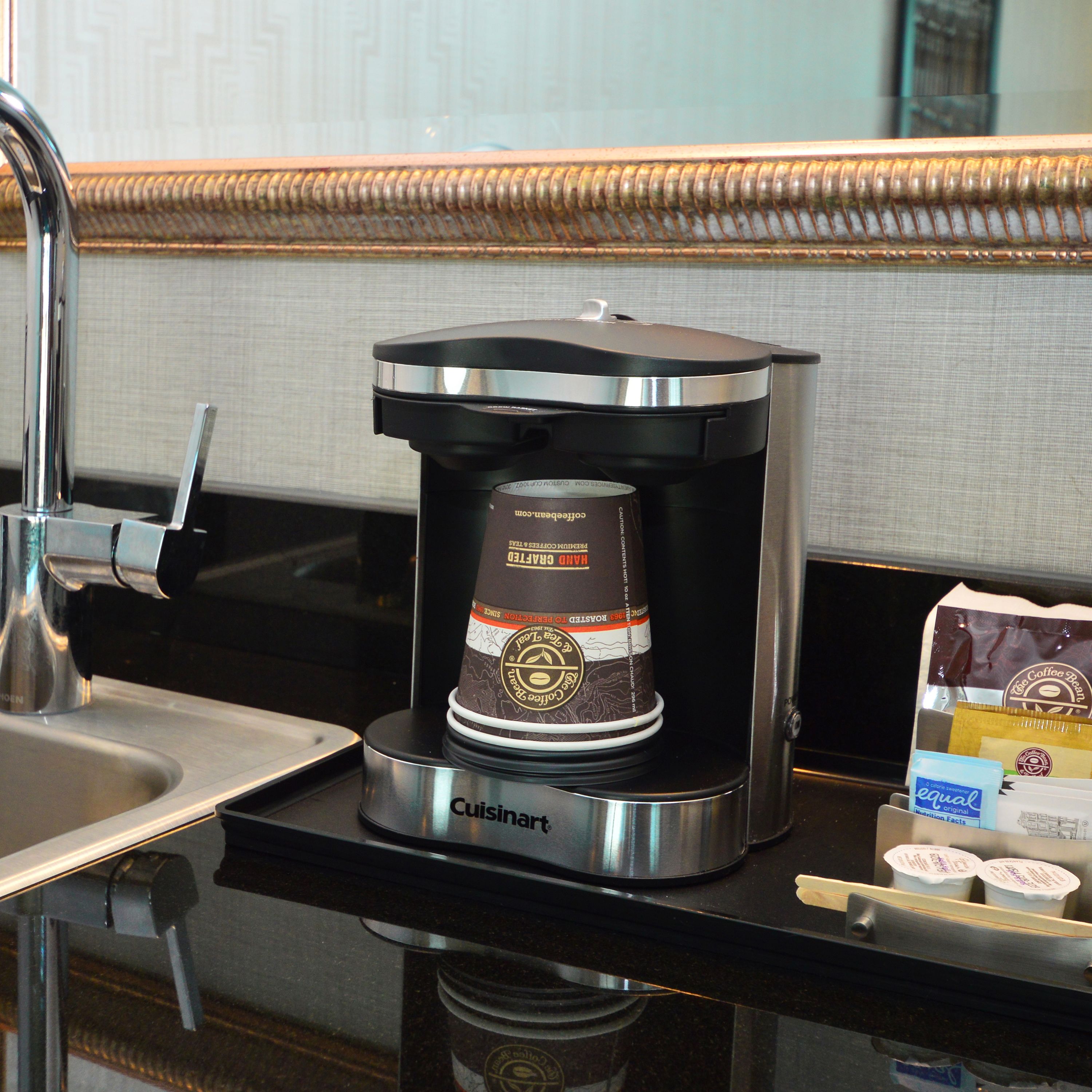 premium bedding, pillow-top beds, in-room safe, desk