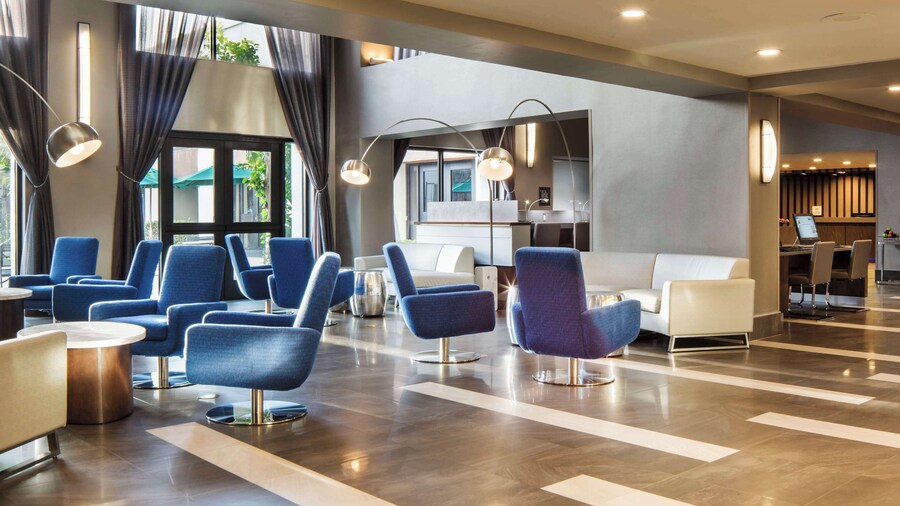 Doubletree by Hilton Newark - Fremont