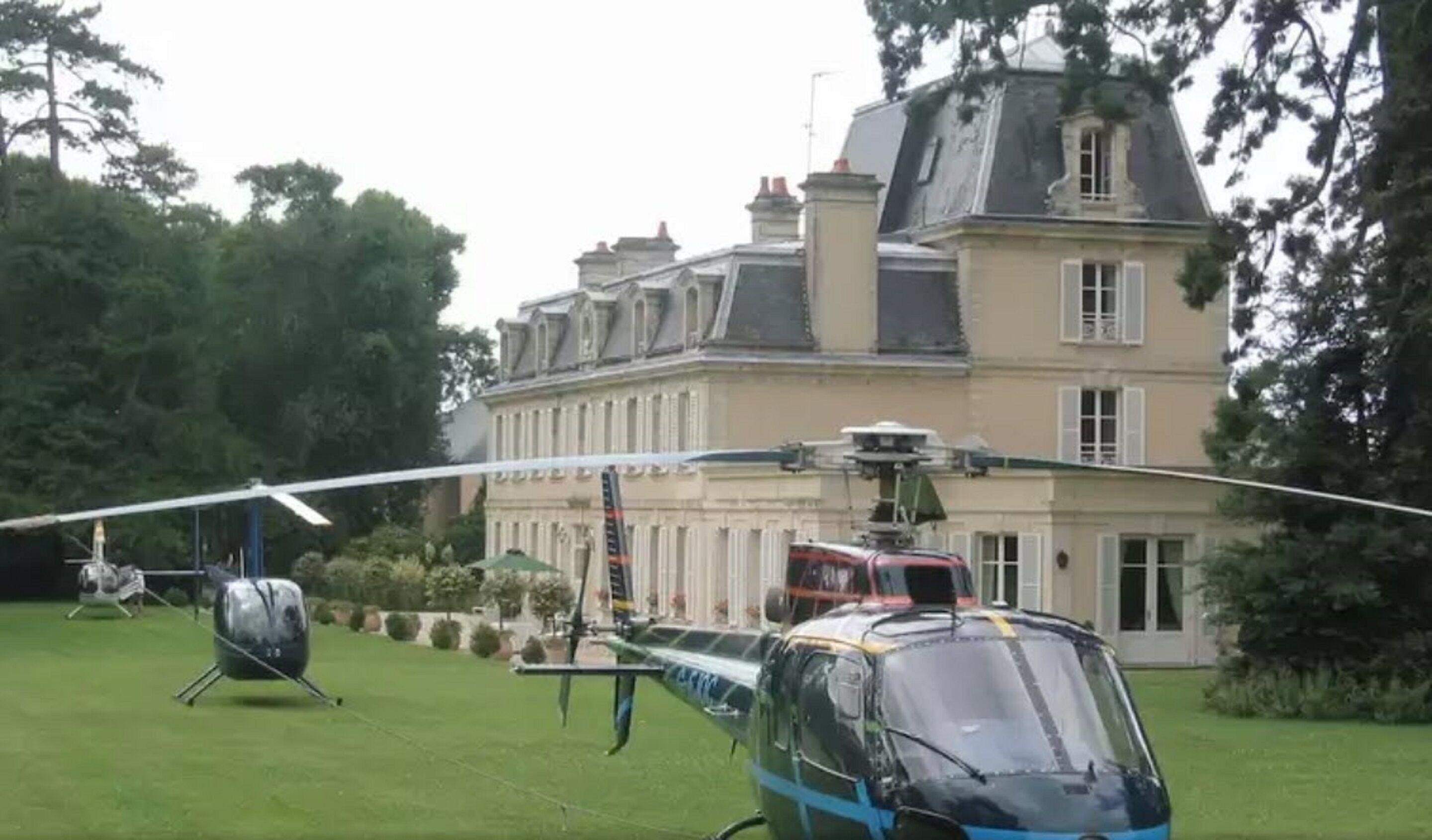 helicopter/plane tours