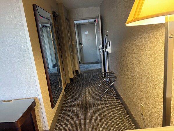 Room, 1 King Bed, Roll-in Shower | Premium bedding, Select Comfort beds, individually furnished, desk