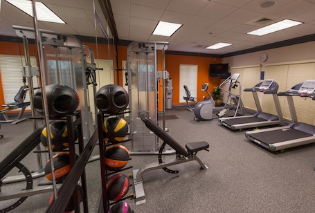 Fitness facility. Hampton Inn & Suites Vicksburg