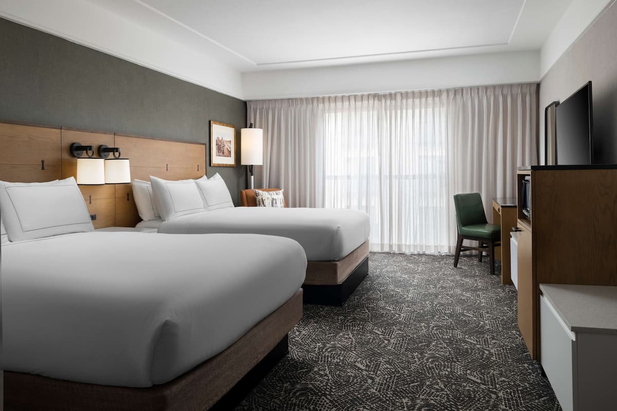 Premium bedding, down comforters, in-room safe, iron/ironing board