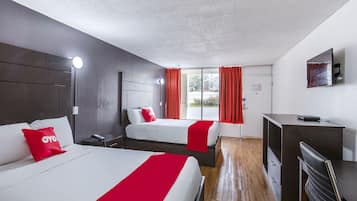 Wifi gratis, ropa de cama y despertador