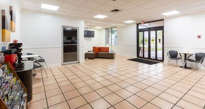 OYO Hotel Baton Rouge - Mead Rd Louisiana