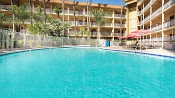 Udendørs pool, liggestole