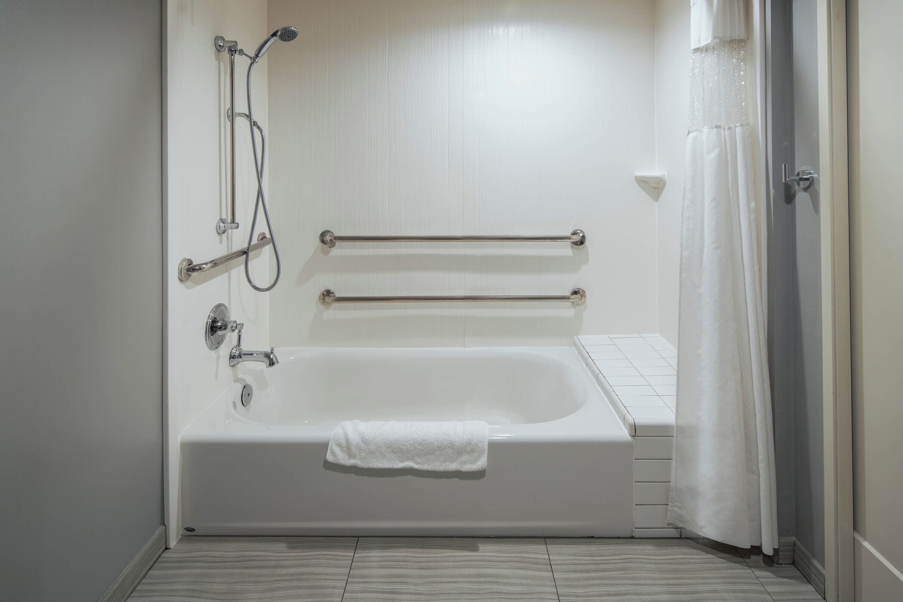 in-room safe, desk, laptop workspace, blackout curtains