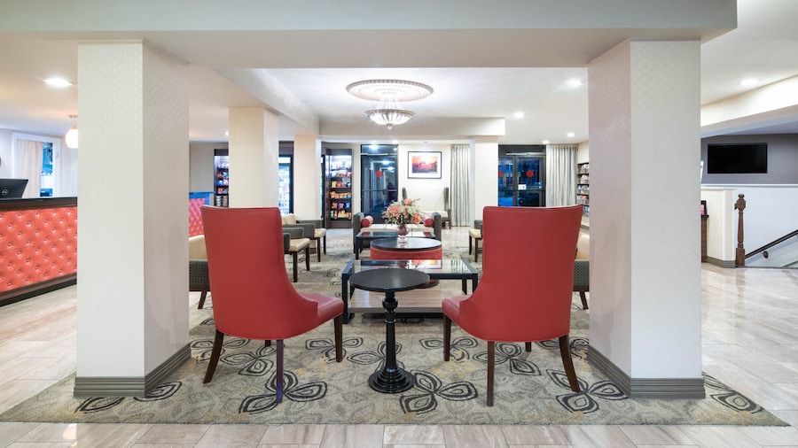 Ramada by Wyndham Burbank Airport