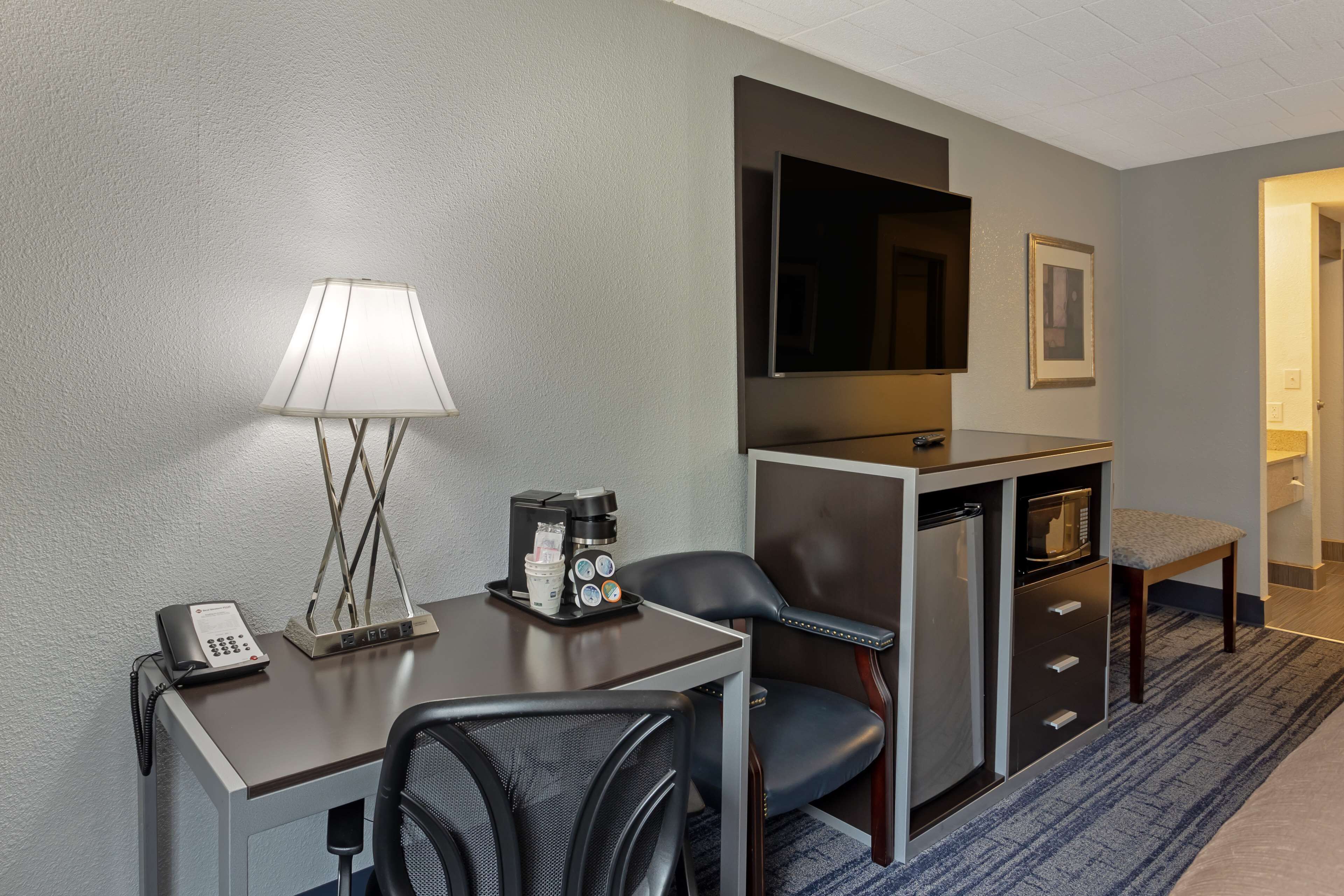 Standard Room, 2 Queen Beds, Non Smoking, Refrigerator & Microwave | In-room safe, laptop workspace, iron/ironing board